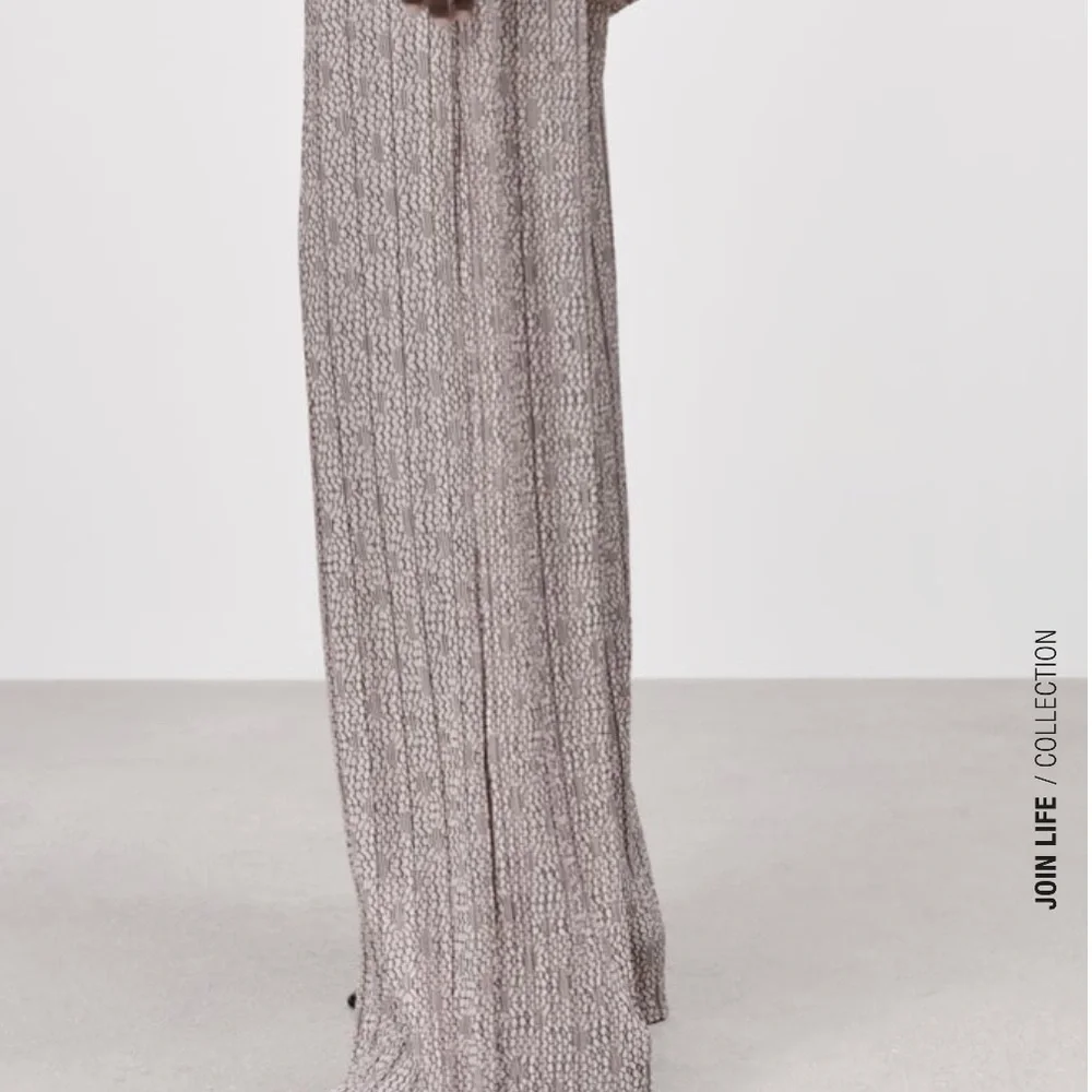 ZARA 2pcs Pleated Jacquard Top + Pants Coord Set BNWT - Picture 5 of 7